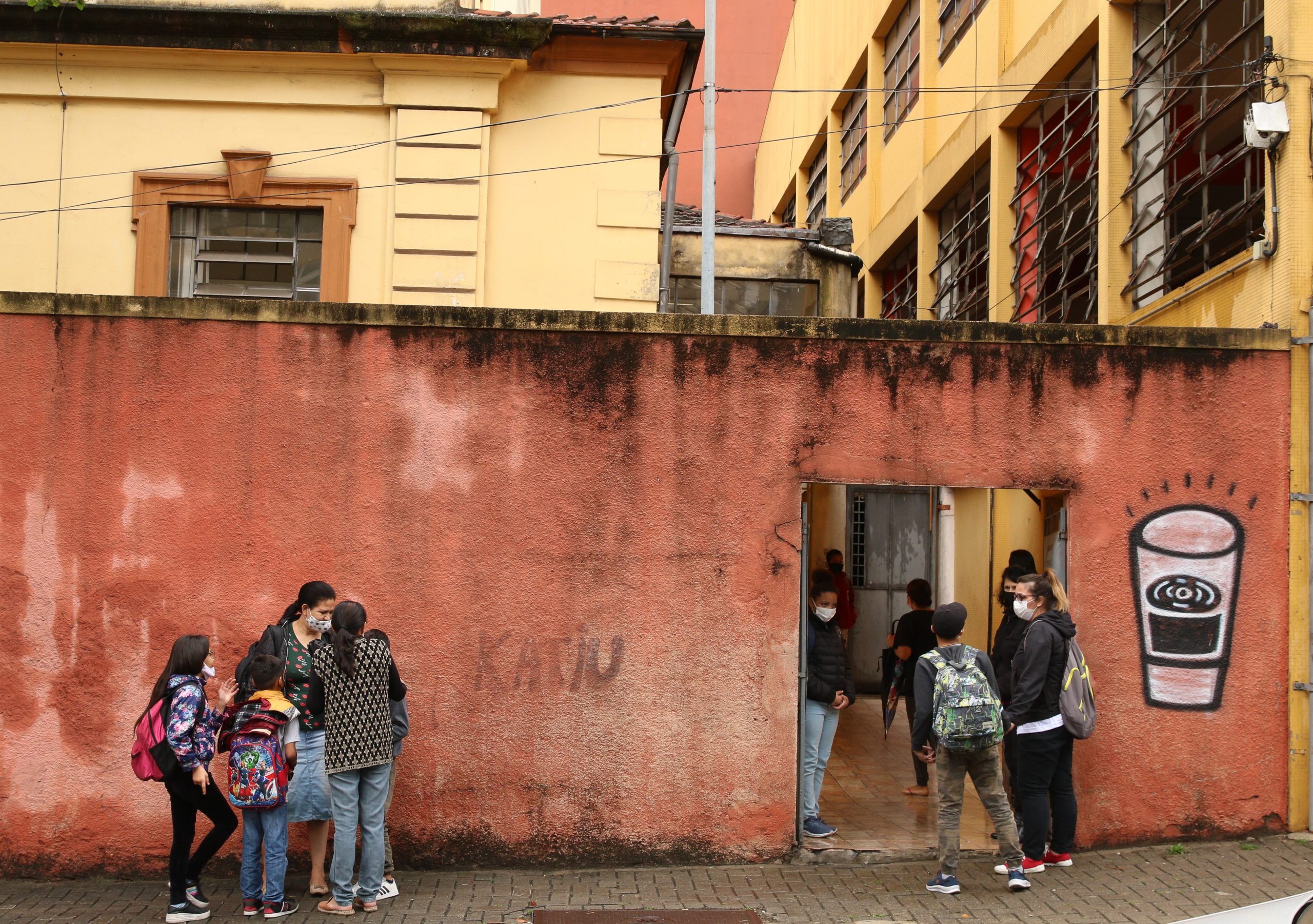 Cidades precisam adotar medidas para o deslocamento seguro de crianças e adolescentes (Foto: Rovena Rosa/Agência Brasil)