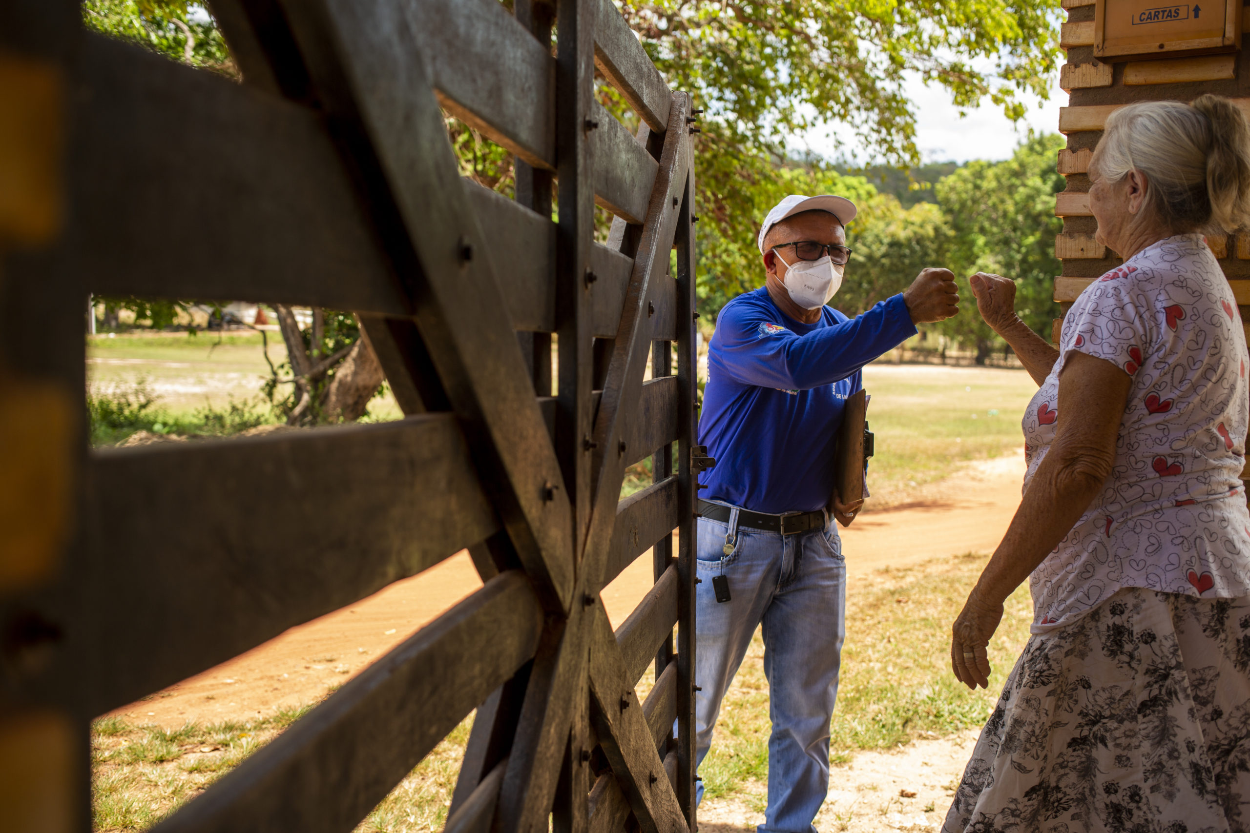 Agentes De Saúde Livro: "Caminhos Da Saúde" Agente: Campelo Alves Altos - PI Foto: Heudes Regis