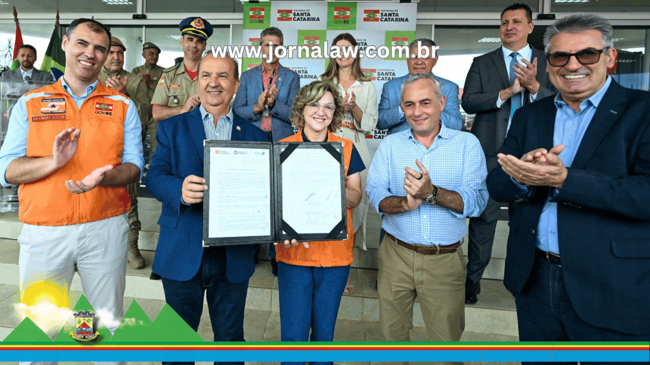 Acordo de Cooperação Técnica entre BRDE e Defesa Civil é assinado para fortalecer ações climáticas em SC