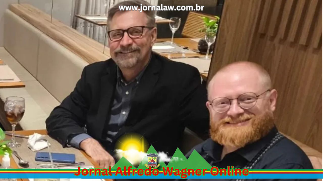 Gilmar P. Zolim à esquerda o e Pedro Ernesto Macedo à direita