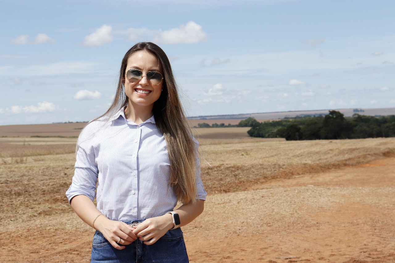 Camille Trentin, advogada de família e sucessões do escritório Álvaro Santos Advocacia e Consultoria no Agro