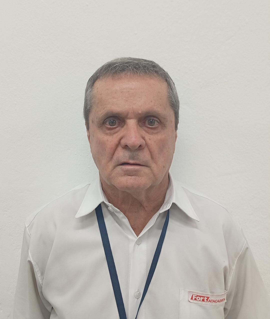 Gilberto Grigoragi, 74 anos, é colaborador de uma das lojas Fort Atacadista em São José, na Grande Florianópolis