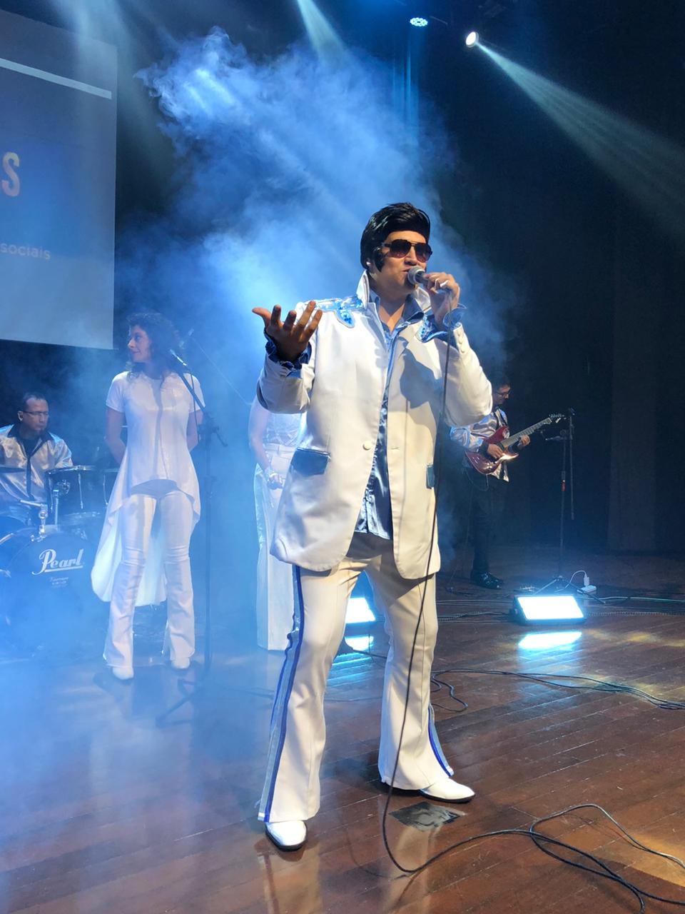 No show, Juan Chetty assume o palco com presença cênica e interpretação marcante para revisitar clássicos atemporais (1)