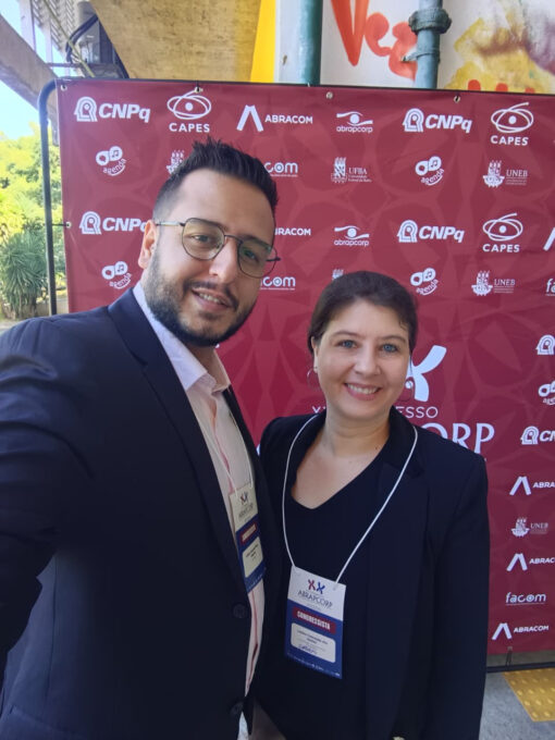 À esquerda, Arthur Braga presidente do CONRERP 2 SP/PR e à direita, a conselheira Larissa Conceição, do CONRERP 4 RS/SC